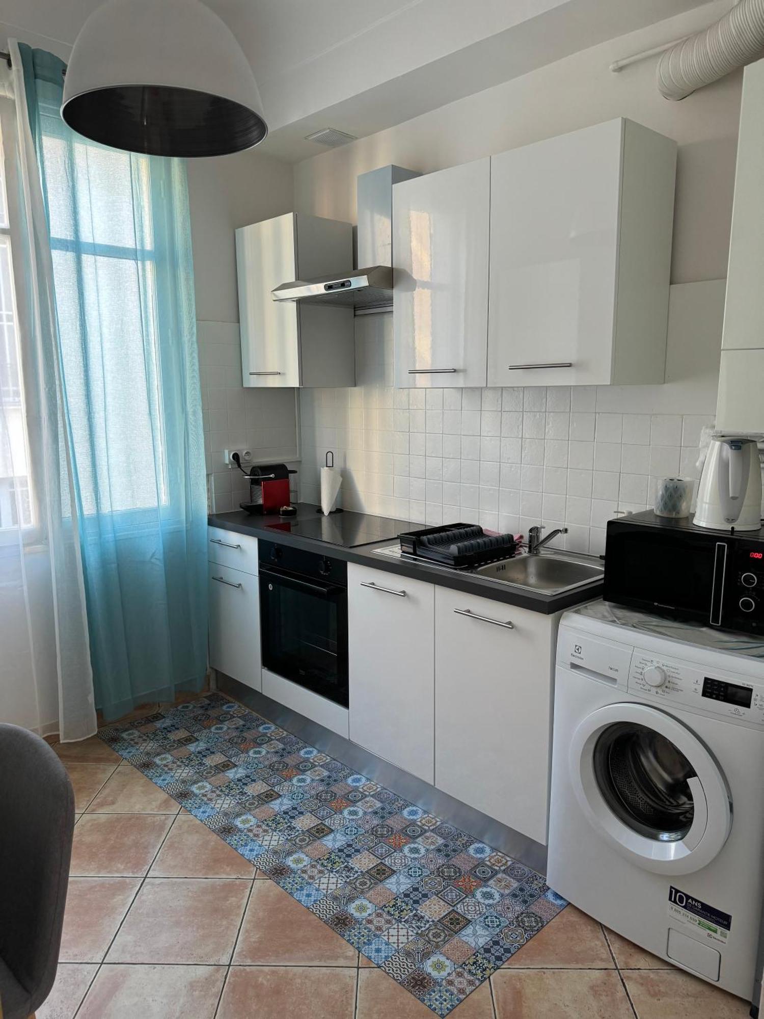 Grand A 5 Minutes De La Appartement
